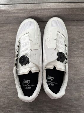 Women’s White Performance Cycling Shoes with BOA Closure
